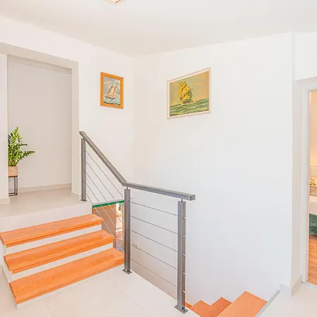 Ferienvilla Betelgeuse Holiday home Dugi Rat