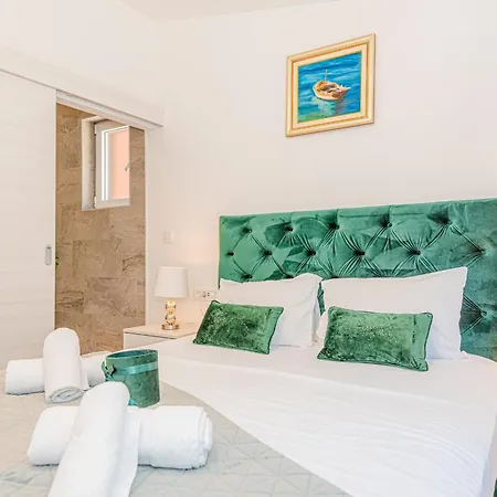 Ferienvilla Betelgeuse Holiday home Dugi Rat