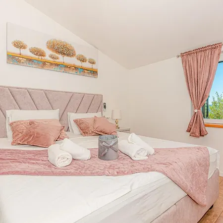 Holiday home Ferienvilla Betelgeuse